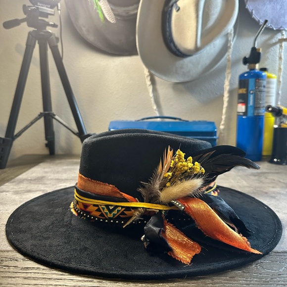 NWT Wide Brim Tear Drop Fedora! - Picture 3 of 10